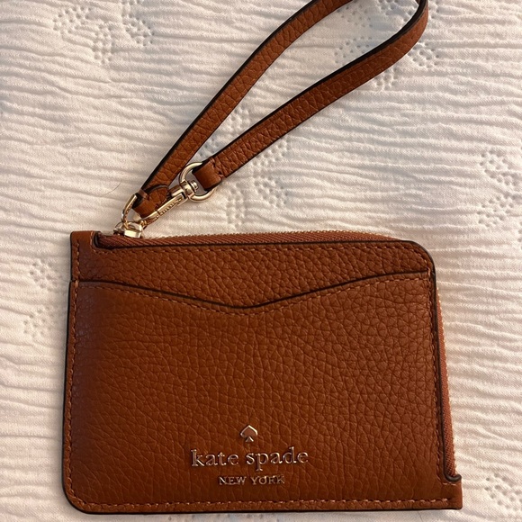 kate spade Handbags - Kate Spade wristlet/cardholder